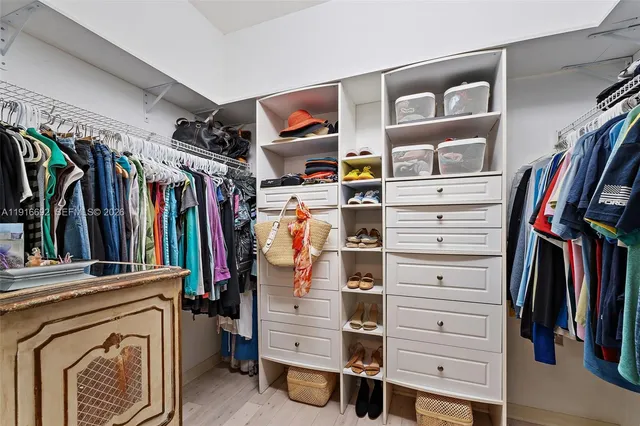 $475,000 | 1832 Southwest Willowbend Lane, Palm City, FL 34990