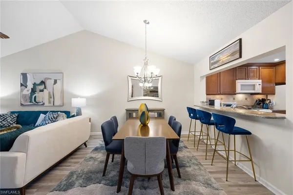 $5,800 | 6900 Dennis Circle, Unit J205, Naples, FL 34104