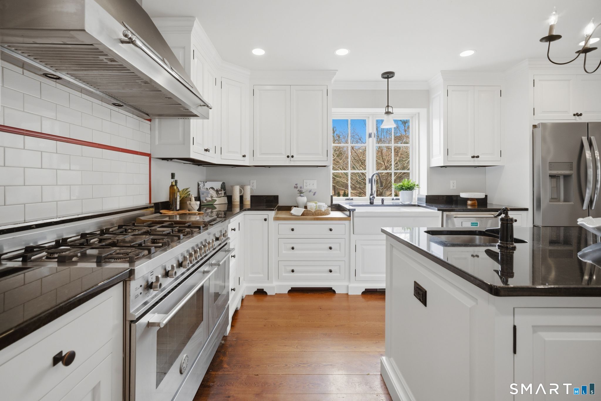 3808 Redding Road Fairfield, CT 06824 - Photo 13 of 39