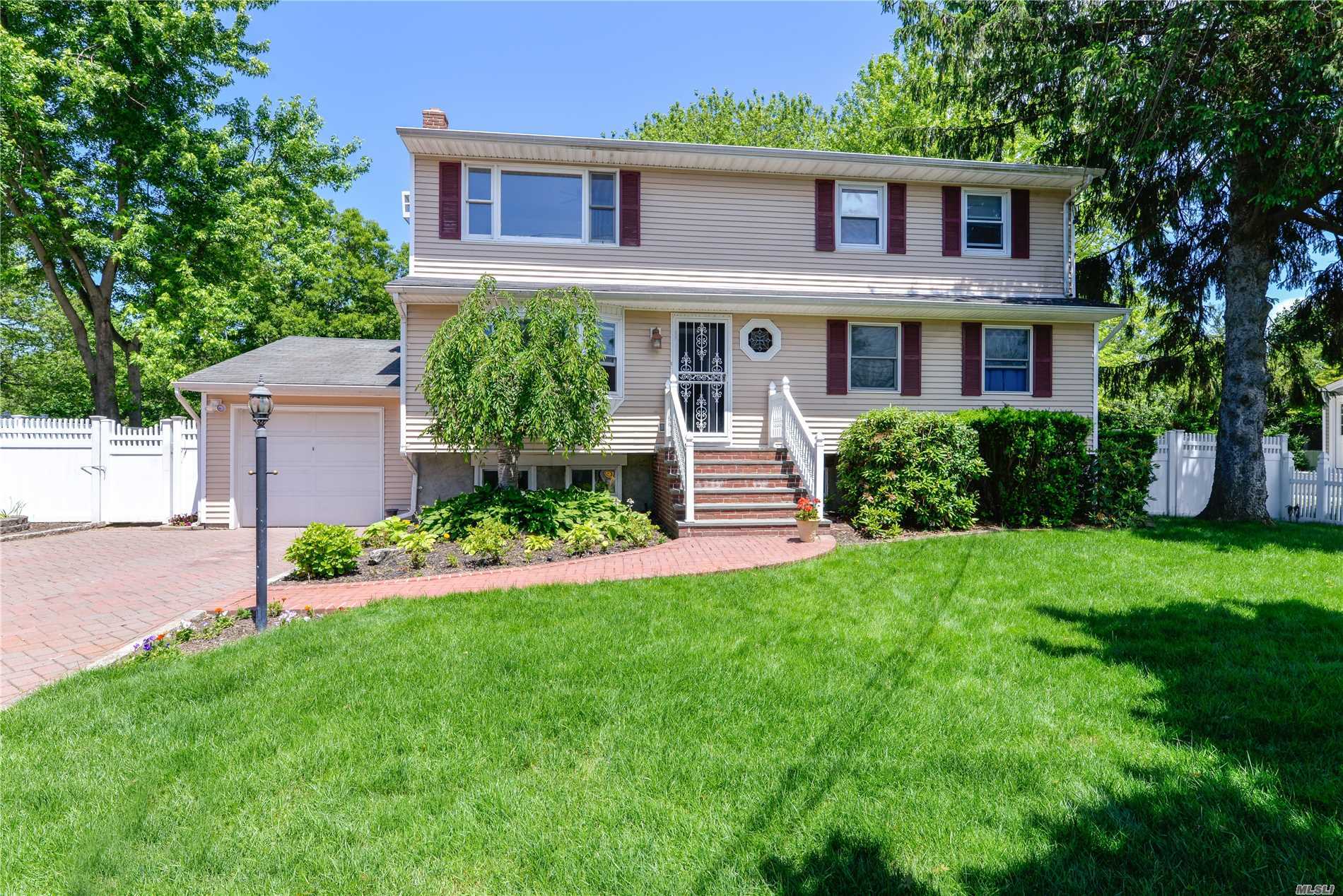 45 Randall Road Shoreham, NY 11786 - Photo 1 of 1 Gallery Image 1
