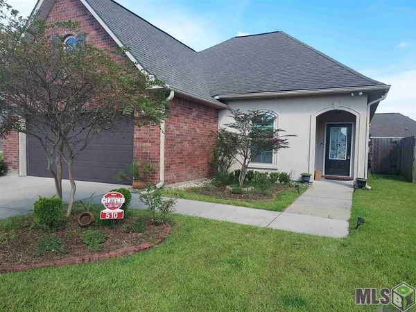 $2,150 | 510 Greenwich Drive, Baton Rouge, LA 70820