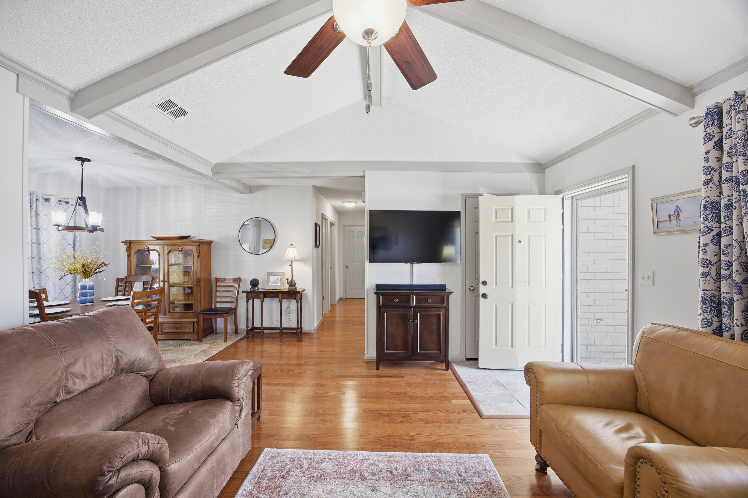 121 Aylesbury Road Goose Creek, SC 29445 - Photo 5 of 33 16__i2a3849