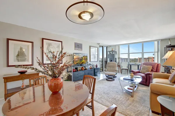 $420,000 | 3015 North Ocean Boulevard, Unit 17B, Fort Lauderdale, FL 33308