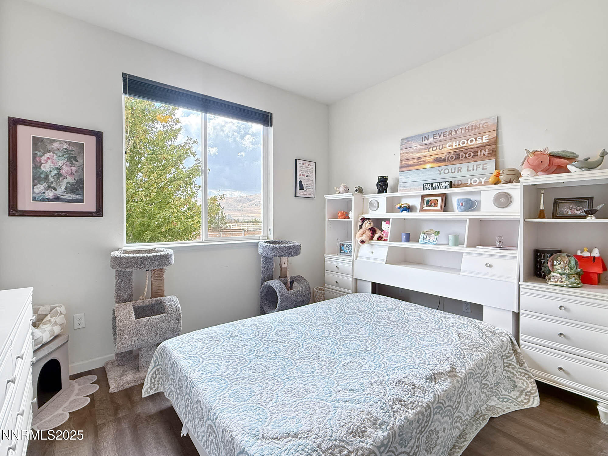 105 James Ranch Court Reno, NV 89510 - Photo 19 of 36 a bedroom with a bed and a window