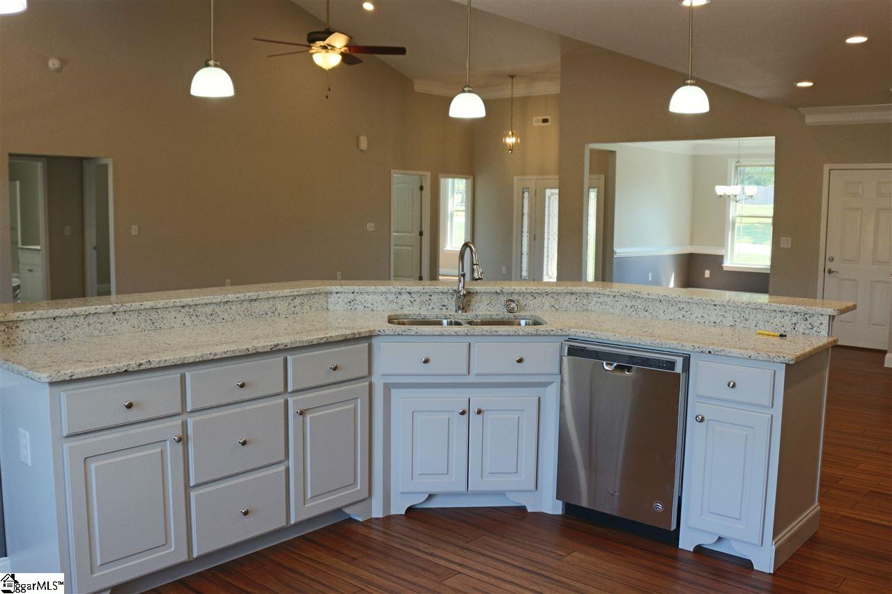 116 Floyd Meadow Drive Inman, SC 29349 - Photo 11 of 32 Gallery Image 11