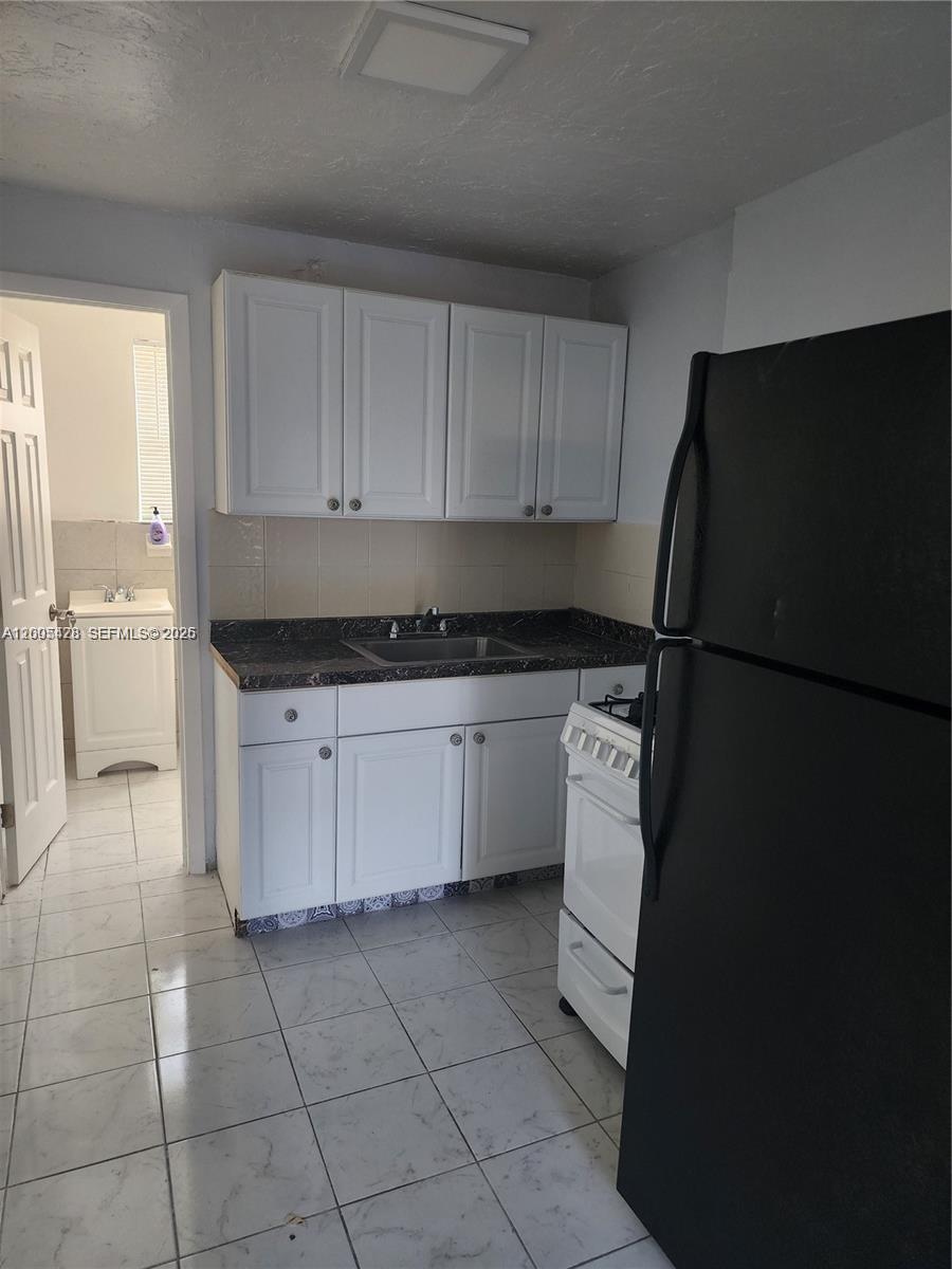 224 Southwest 6th Avenue, Unit 5 Miami, FL 33130 - Photo 2 of 6