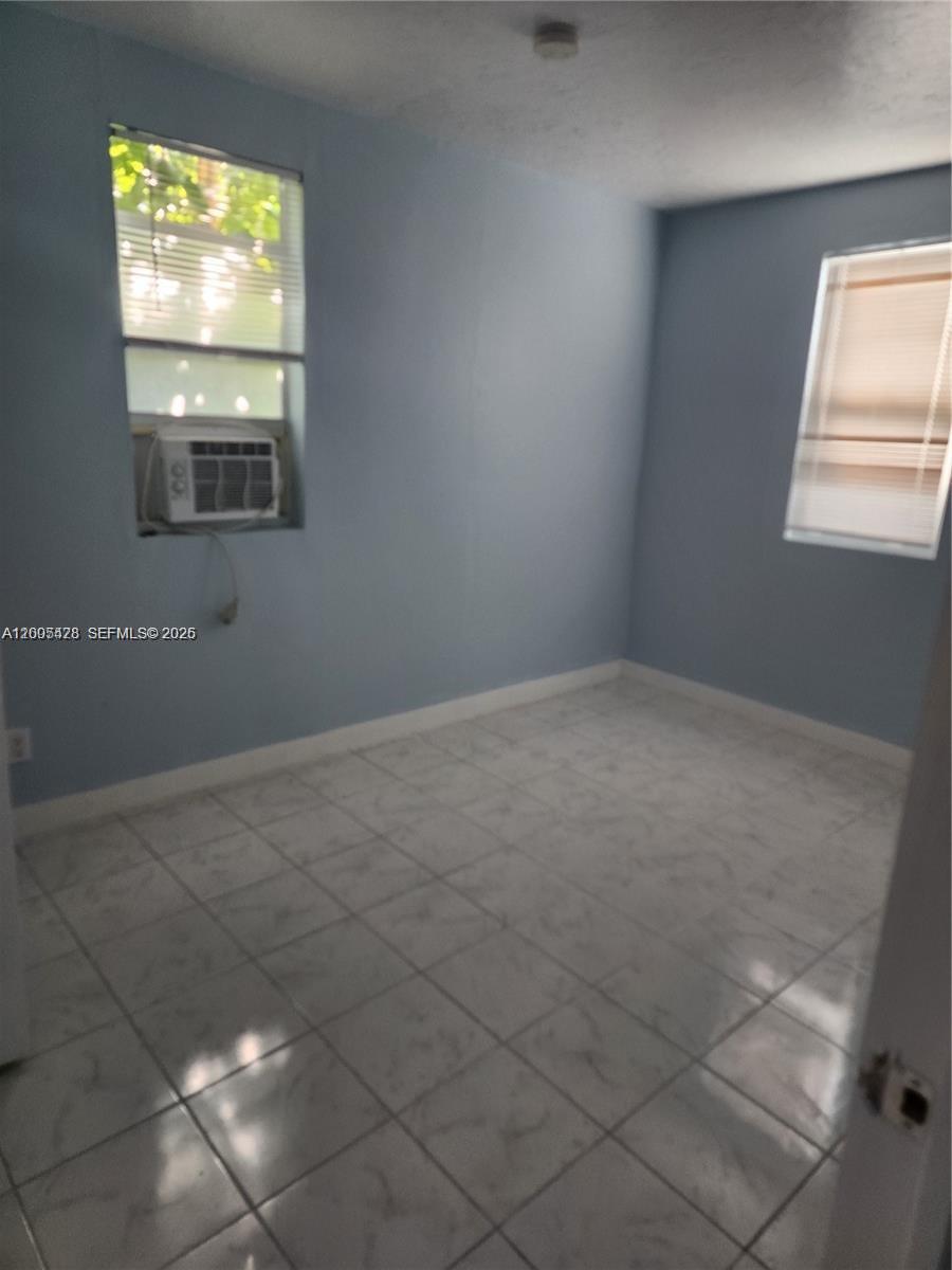 224 Southwest 6th Avenue, Unit 5 Miami, FL 33130 - Photo 5 of 6