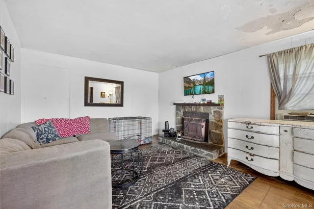 $263,000 | 15 Dachenhausen Lane, Ruby, NY 12475