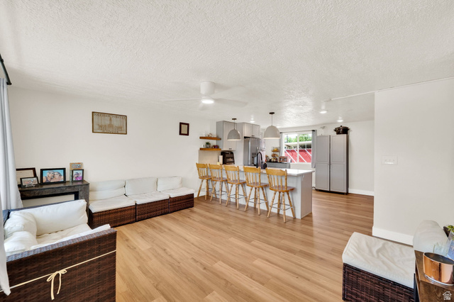 55 East Diamond Street Layton, UT 84041 - Photo 6 of 28 Living Room