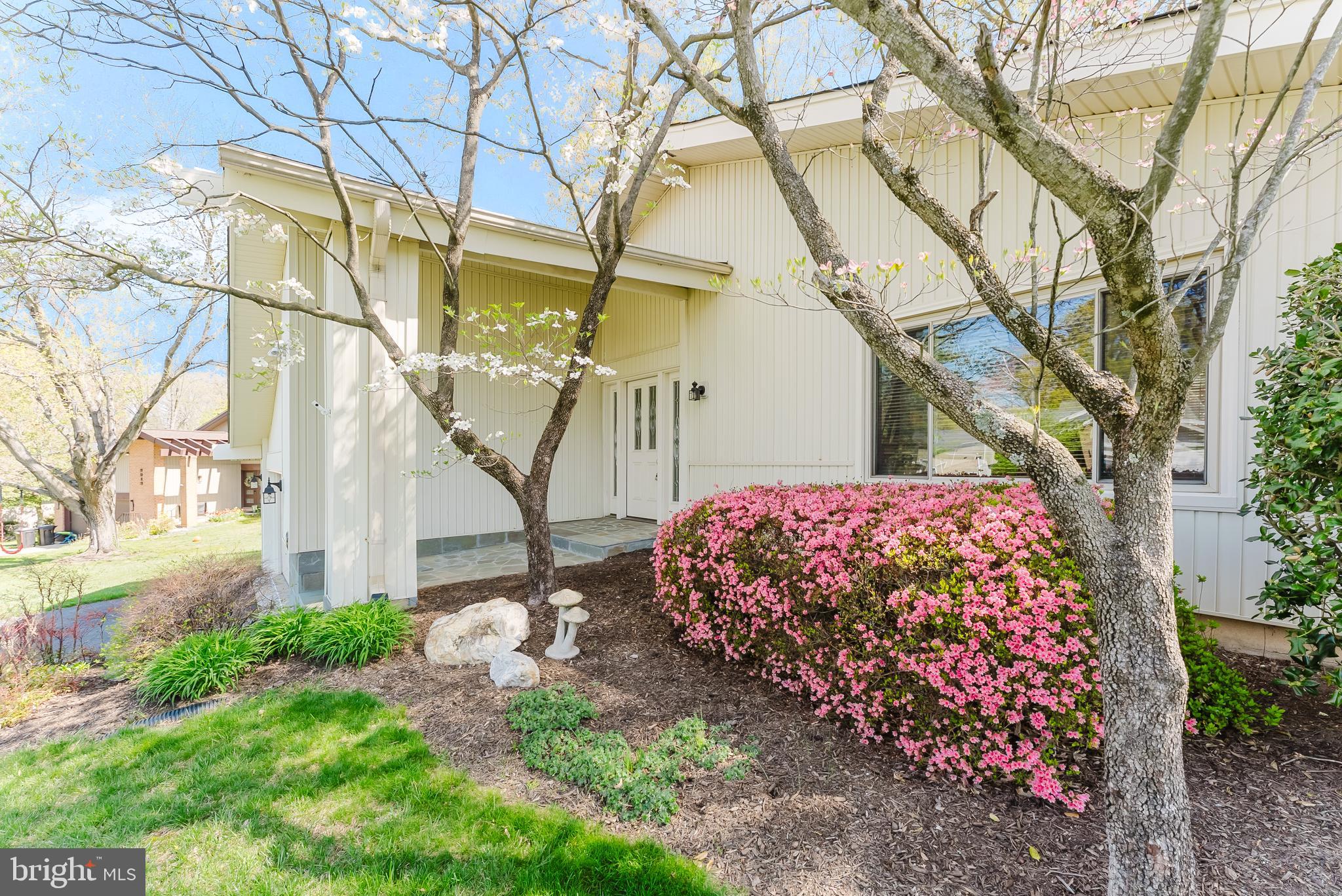 5915 Lovejoy Court Springfield, VA 22152 - Photo 10 of 55