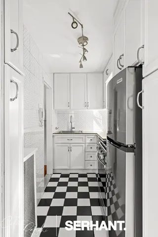 $5,500 | 301 East 63rd Street, Unit 15B | Lenox Hill