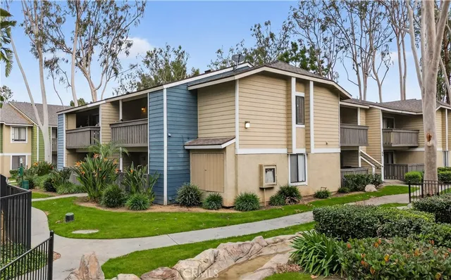 $325,000 | 3535 Banbury Drive, Unit 94, Riverside, CA 92505