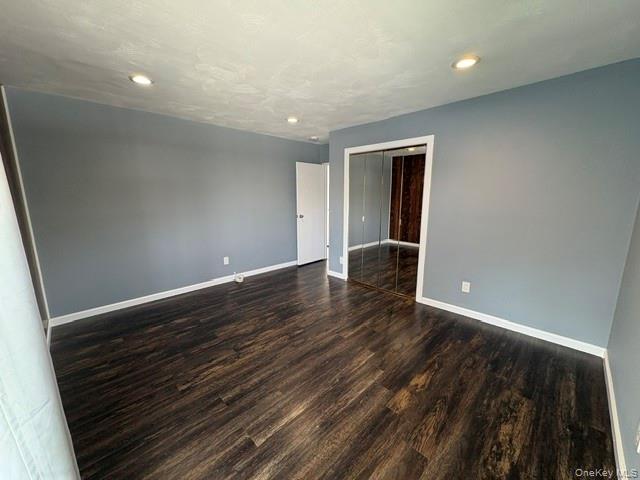 266 Central Park Road Plainview, NY 11803 - Photo 11 of 22
