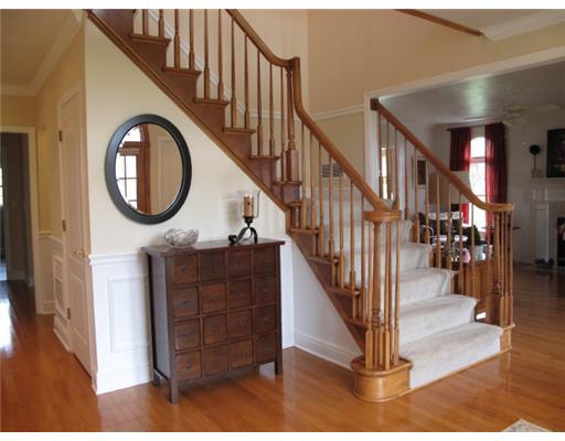 60 Baker Road McDonald, PA 15057 - Photo 2 of 18 Entry/Foyer.