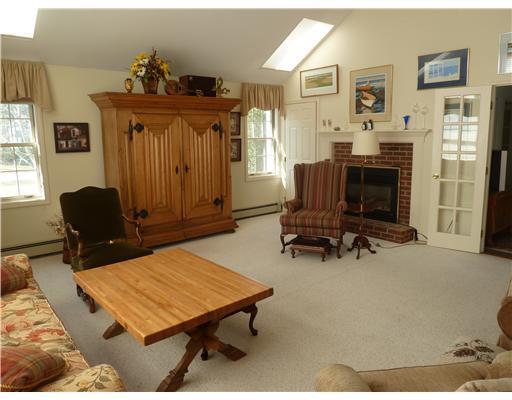 2 Caly Hollow Road Kennebunk, ME 04043 - Photo 6 of 16 Den/Family/Great Room. Fabulous...