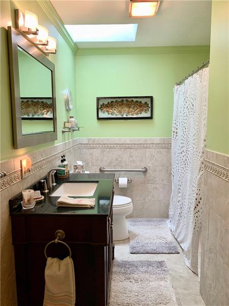 277 Coraopolis Road Coraopolis, PA 15108 - Photo 14 of 24 Gallery Image 14