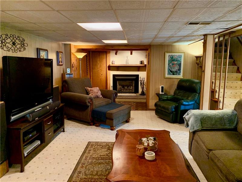 277 Coraopolis Road Coraopolis, PA 15108 - Photo 15 of 24 Gallery Image 15