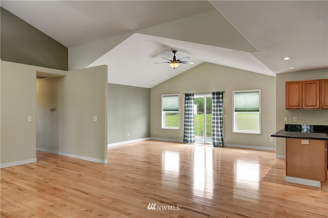 22775 Franklin Road Mount Vernon, WA 98273 - Photo 12 of 20 Gallery Image 12