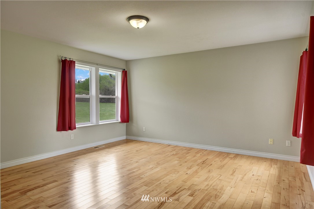 22775 Franklin Road Mount Vernon, WA 98273 - Photo 14 of 20 Gallery Image 14