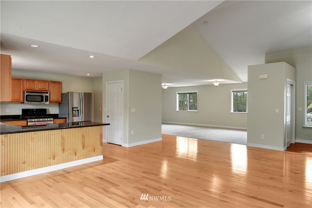 22775 Franklin Road Mount Vernon, WA 98273 - Photo 10 of 20 Gallery Image 10