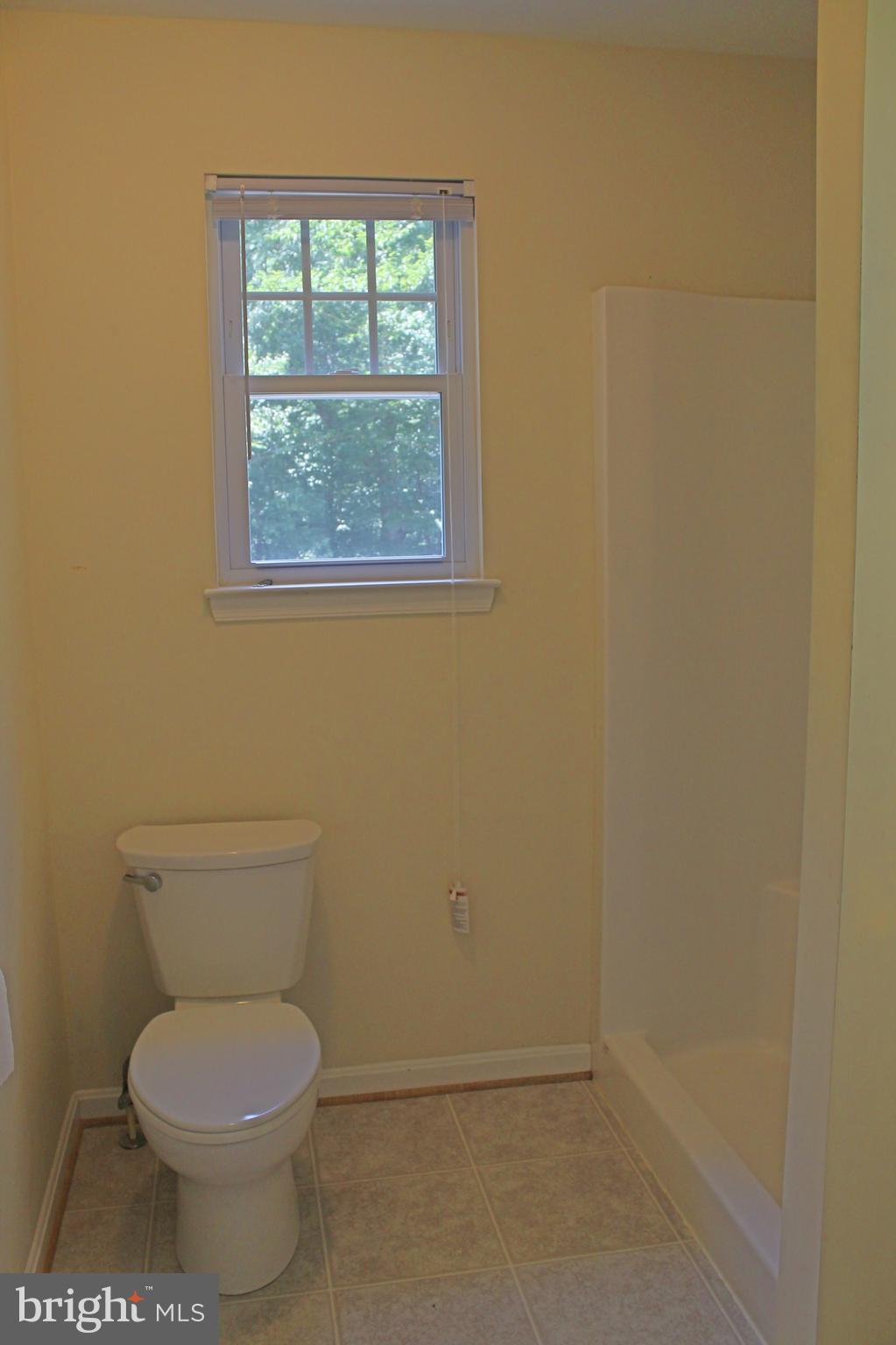 8371 Dahlgren Road King George, VA 22485 - Photo 16 of 29 Bath (Master)