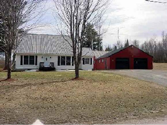 654 East Main Street Lunenburg, VT 05906 - Photo 1 of 1