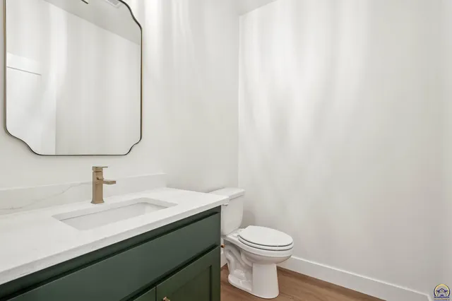 $609,000 | 207 Sandbar Drive, Wamego, KS 66547