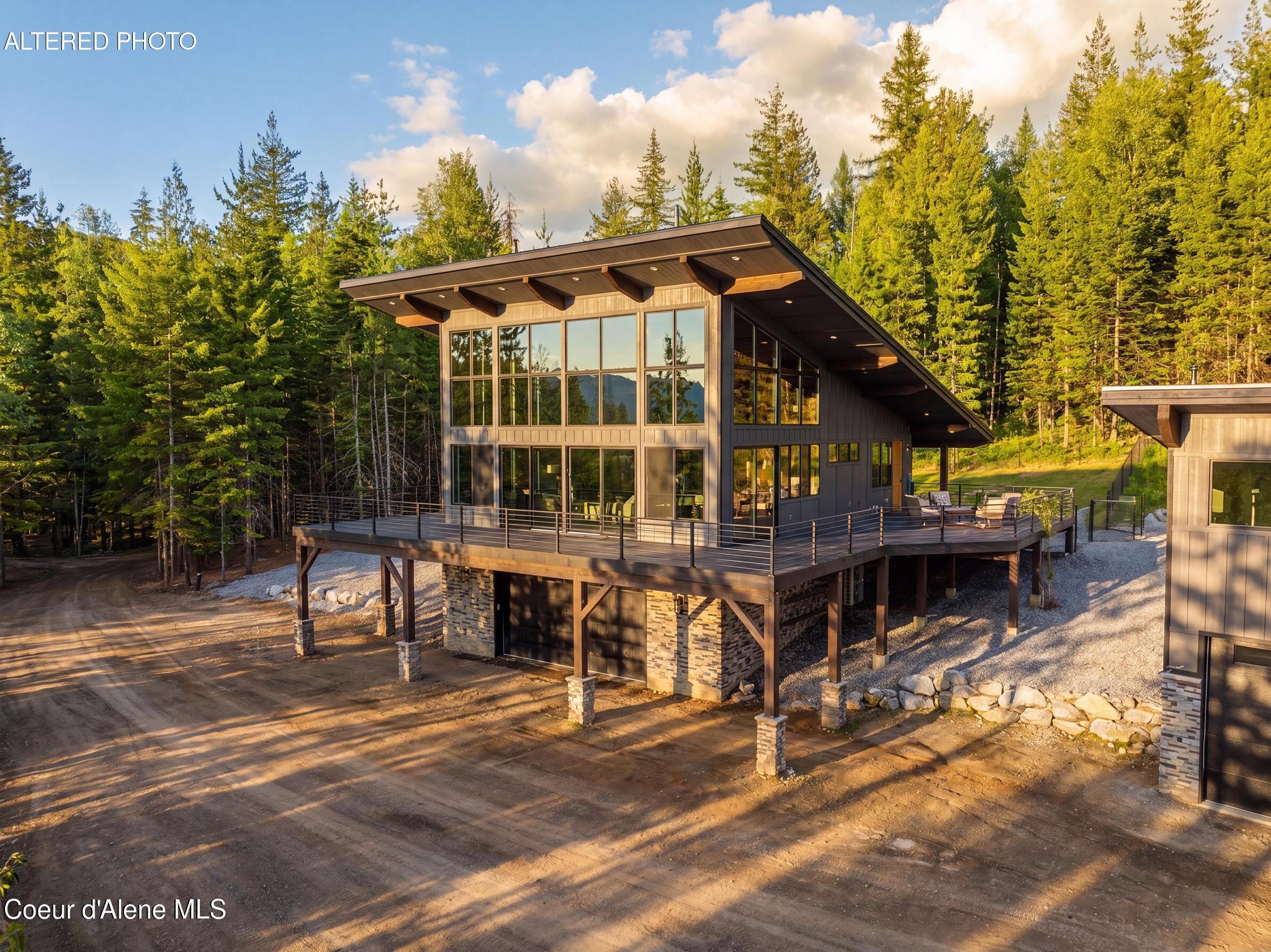 2282 North Center Valley Road Sandpoint, ID 83864 - Photo 60 of 105 DJI_20260612055739_0886_D-HDR_Golden_Hou