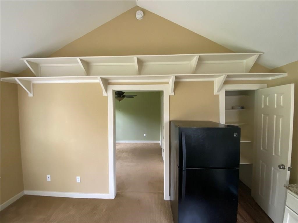 3308 Randolph Road, Unit B Austin, TX 78722 - Photo 4 of 16 a view of walk in closet