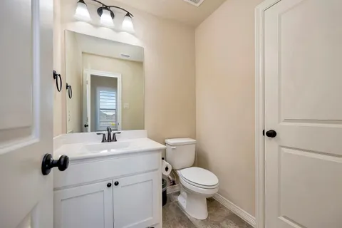 $775,000 | 1009 Holston Hills Trail, Roanoke, TX 76262