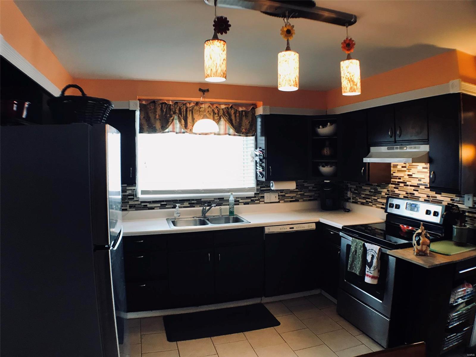 9827 Reavis Road St. Louis, MO 63123 - Photo 19 of 37