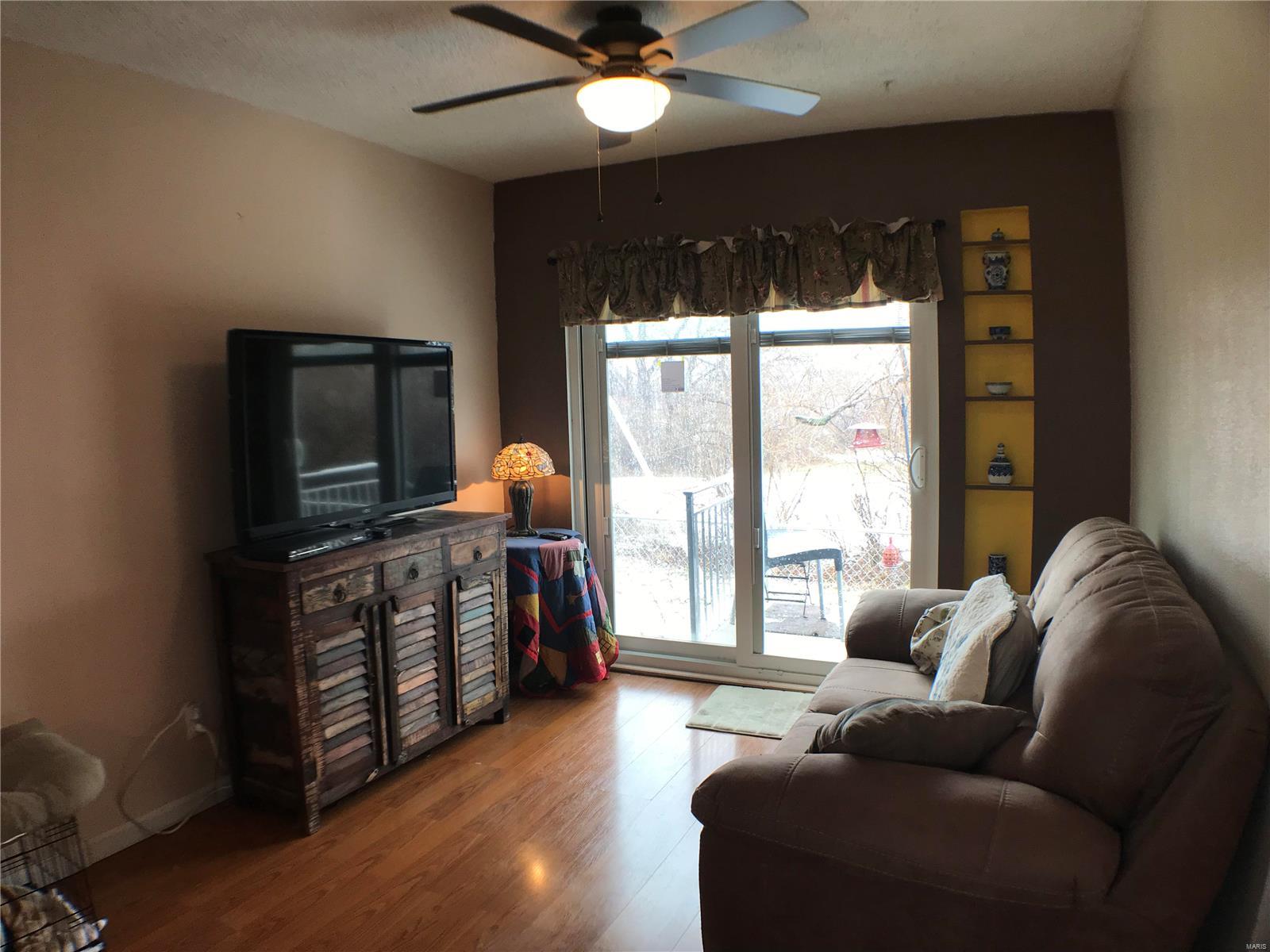 9827 Reavis Road St. Louis, MO 63123 - Photo 21 of 37