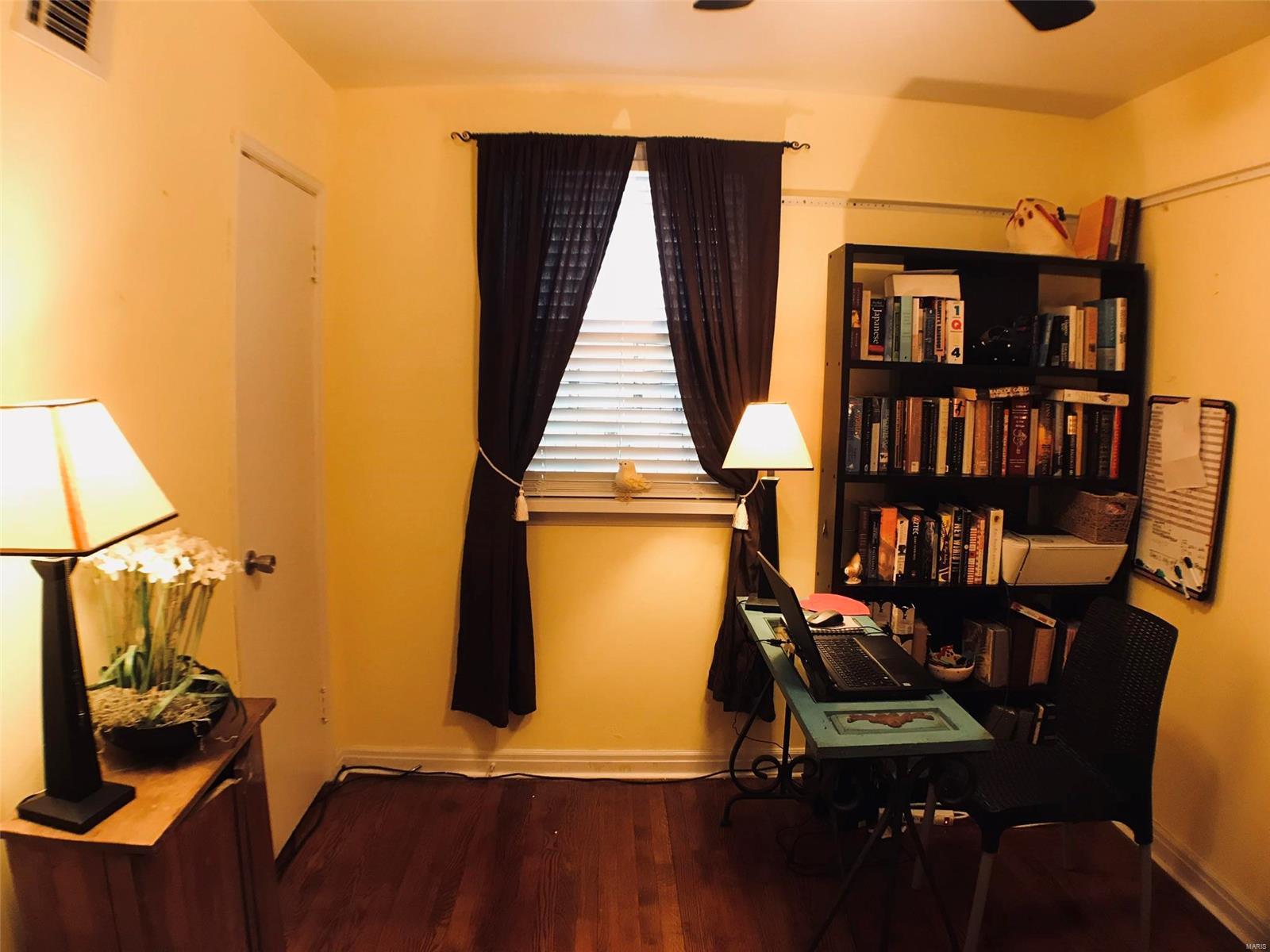 9827 Reavis Road St. Louis, MO 63123 - Photo 30 of 37