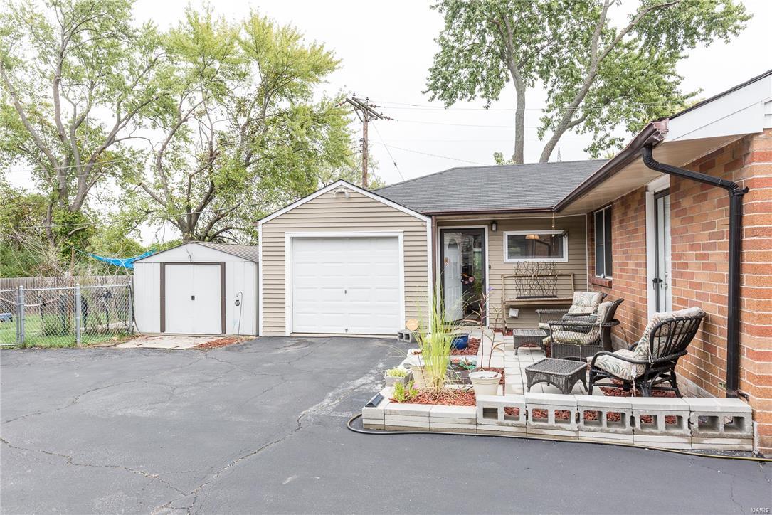 9827 Reavis Road St. Louis, MO 63123 - Photo 31 of 37