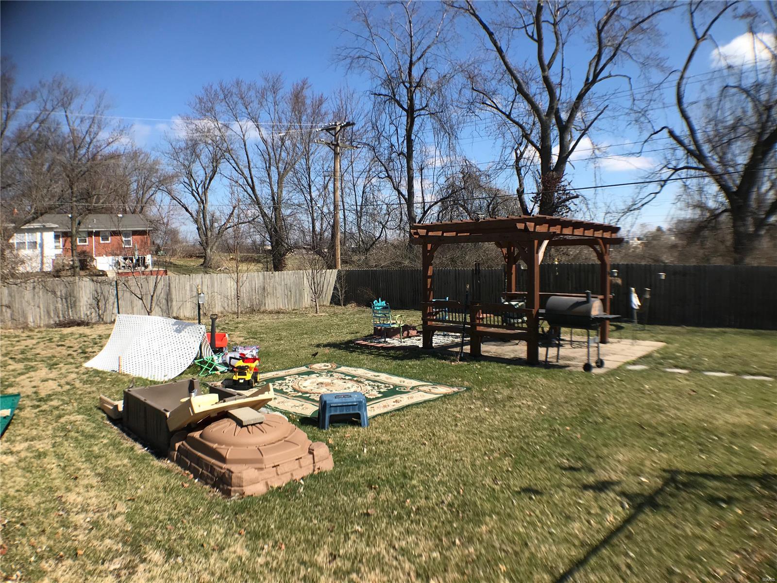 9827 Reavis Road St. Louis, MO 63123 - Photo 36 of 37