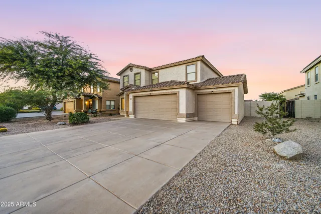 $439,999 | 4178 East Shapinsay Drive, San Tan Valley, AZ 85140