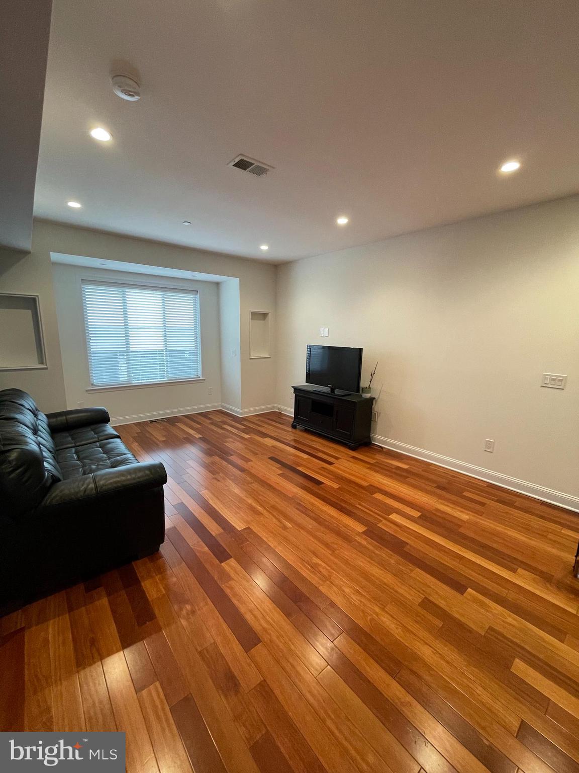 2304 Alter Street Philadelphia, PA 19146 - Photo 9 of 31