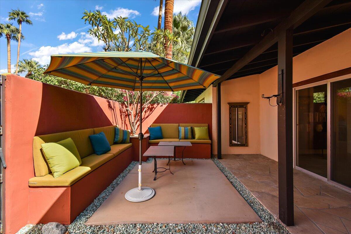 147 East Morongo Road Palm Springs, CA 92264 - Photo 3 of 48 Frontyard Patio