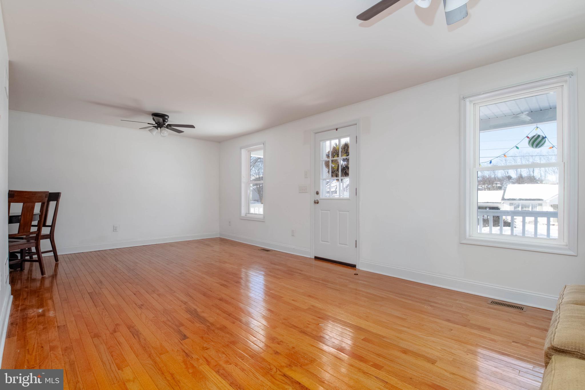 254 Hollow Road Stewartstown, PA 17363 - Photo 14 of 38