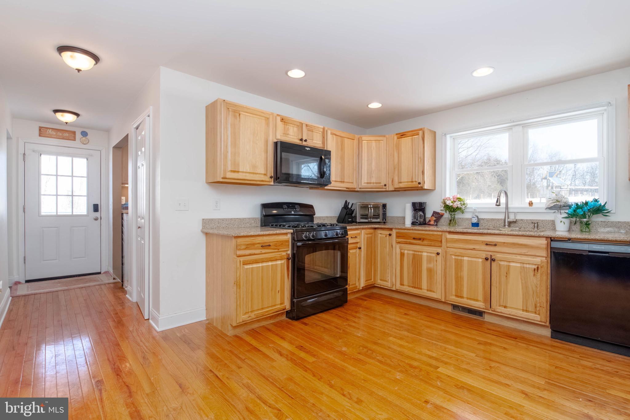 254 Hollow Road Stewartstown, PA 17363 - Photo 16 of 38