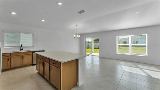 $2,000 | 638 Meadows Edge Place, Lake Wales, FL 33859