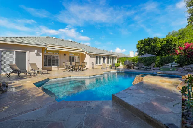 $1,167,000 | 54 Sutton Place East, Palm Desert, CA 92211