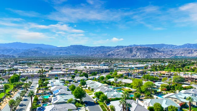 $1,167,000 | 54 Sutton Place East, Palm Desert, CA 92211