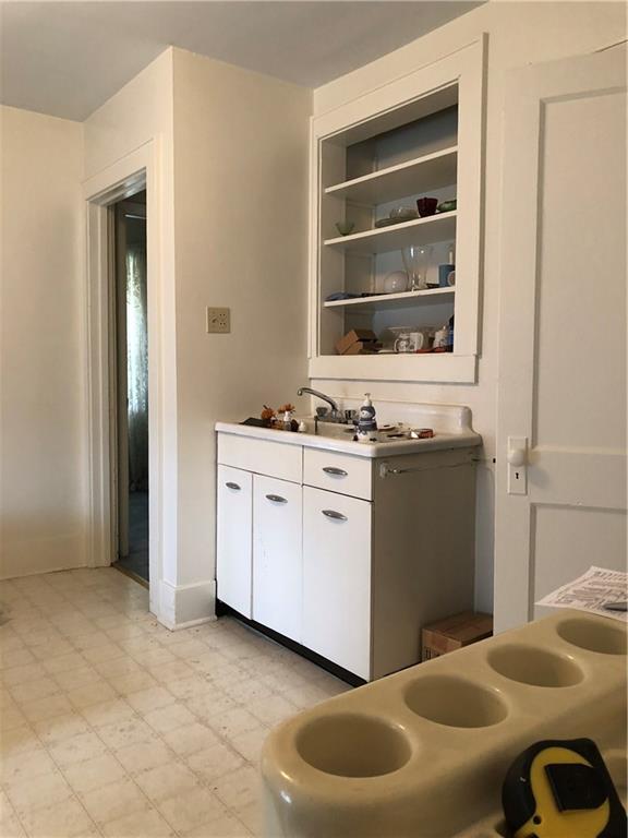 536 Beaver Road Ambridge, PA 15003 - Photo 10 of 19 2nd floor kitchen