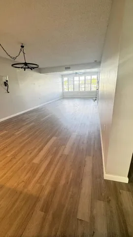 $290,000 | 6049 Balboa Circle, Unit 202, Boca Raton, FL 33433