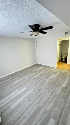 $290,000 | 6049 Balboa Circle, Unit 202, Boca Raton, FL 33433