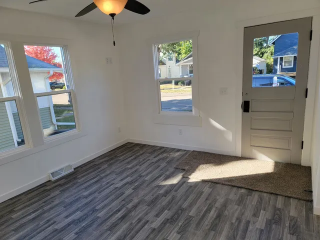 $144,900 | 1637 Fayette Avenue, Beloit, WI 53511