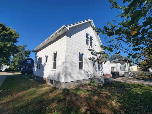 $144,900 | 1637 Fayette Avenue, Beloit, WI 53511