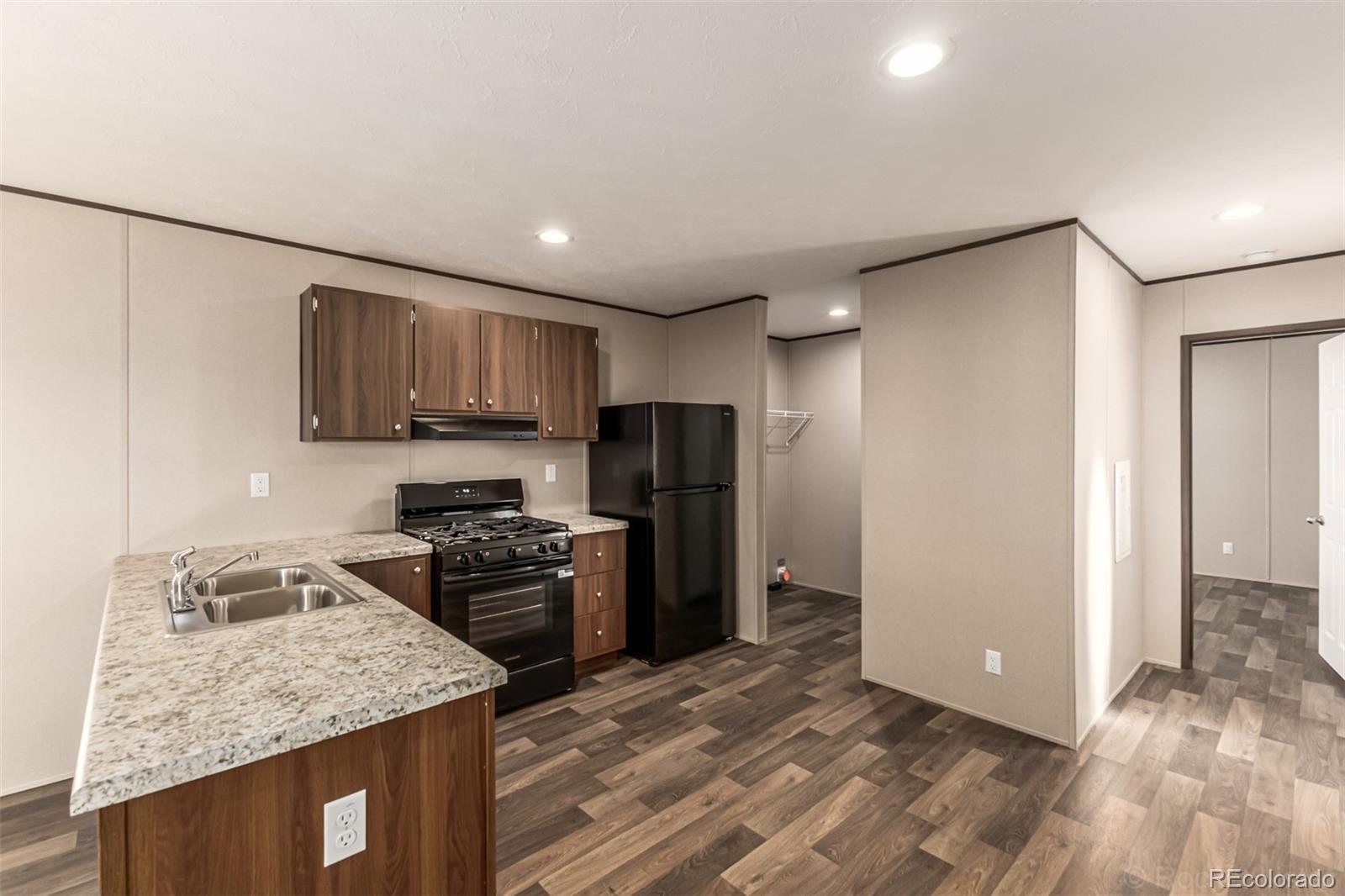 75 North Curtis Road Colorado Springs, CO 80930 - Photo 2 of 30