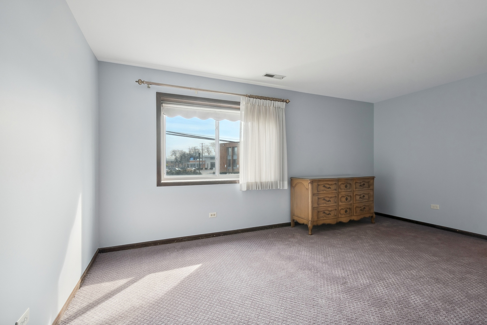 9240 Gross Point Road, Unit 110 Skokie, IL 60077 - Photo 13 of 26 Gallery Image 13